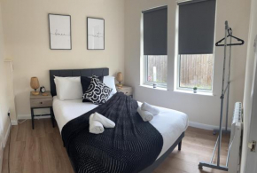 Central - 1 bed, cosy retreat